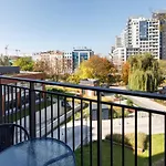 Golden Apartments&Jp19/32