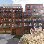 Golden Apartments&Jp19/32